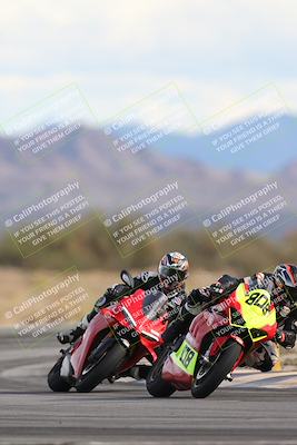 media/Nov-16-2025-Race Pace (Sun) [[8c5fa54630]]/Non Verified Riders (1st 20 Minutes)/5-Turn 15 (110pm)/